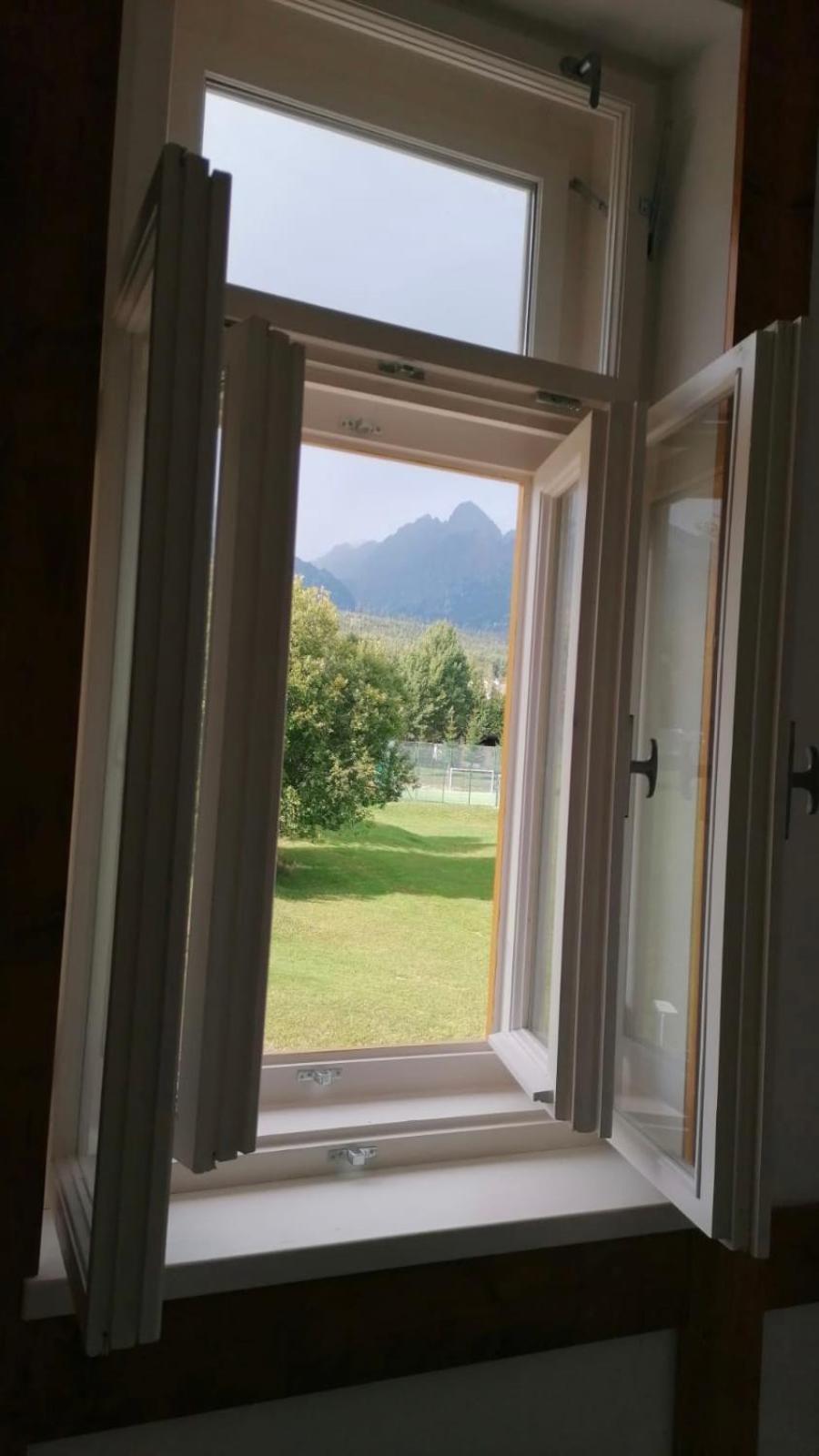 Apartman Srnka S Vyhladom Na Vysoke Tatry Exterior photo